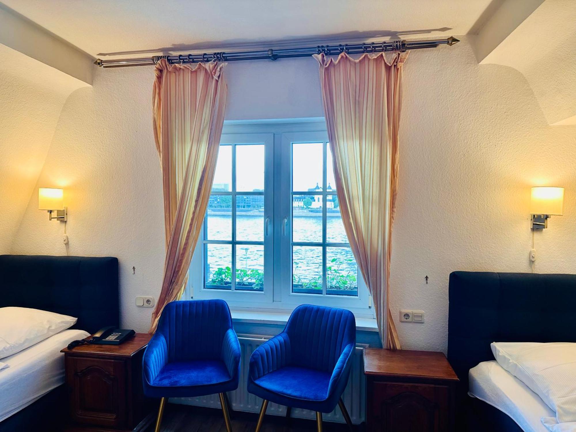 קלן Altstadthotel Hayk Am Rhein מראה חיצוני תמונה