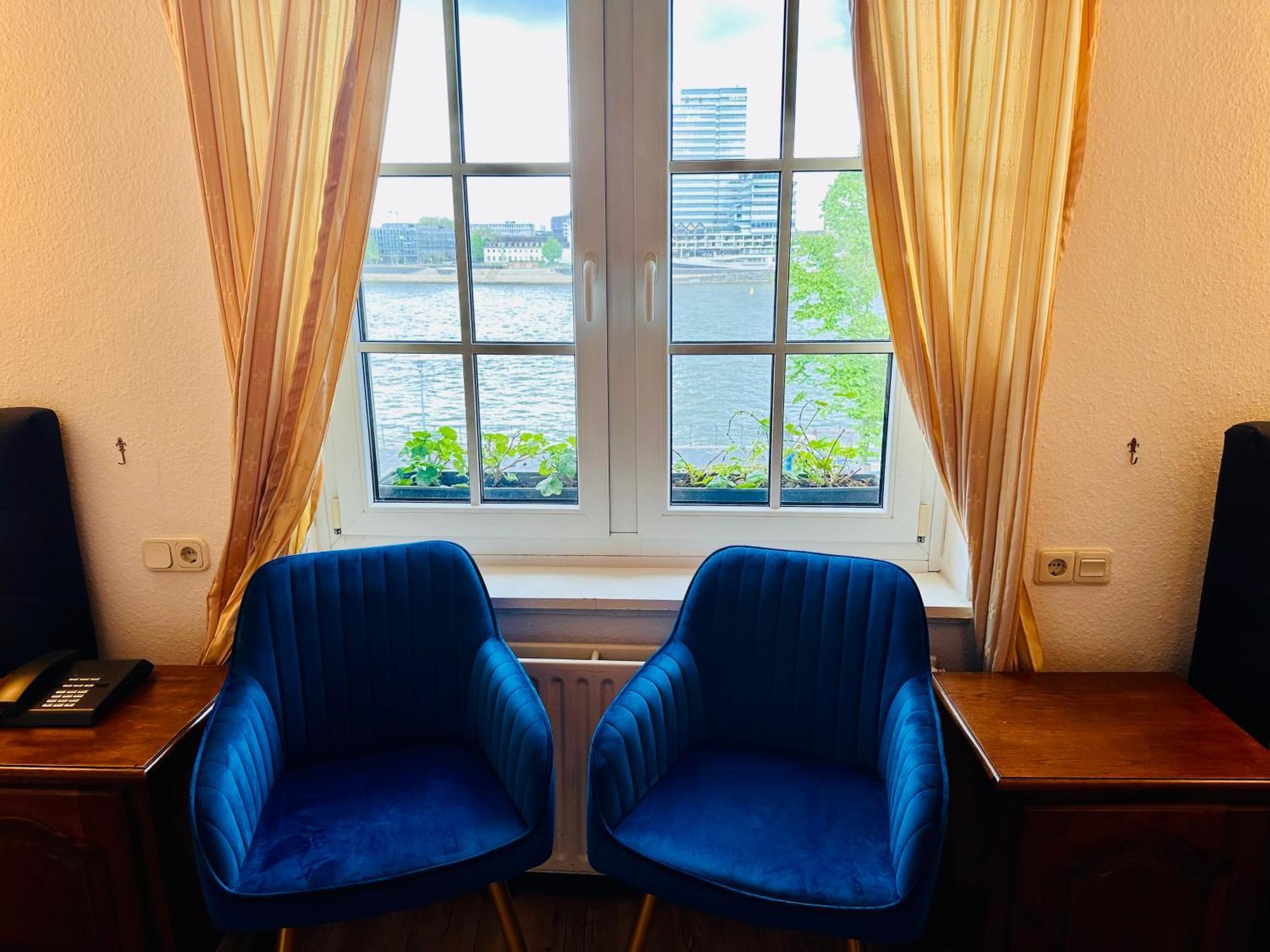 קלן Altstadthotel Hayk Am Rhein מראה חיצוני תמונה