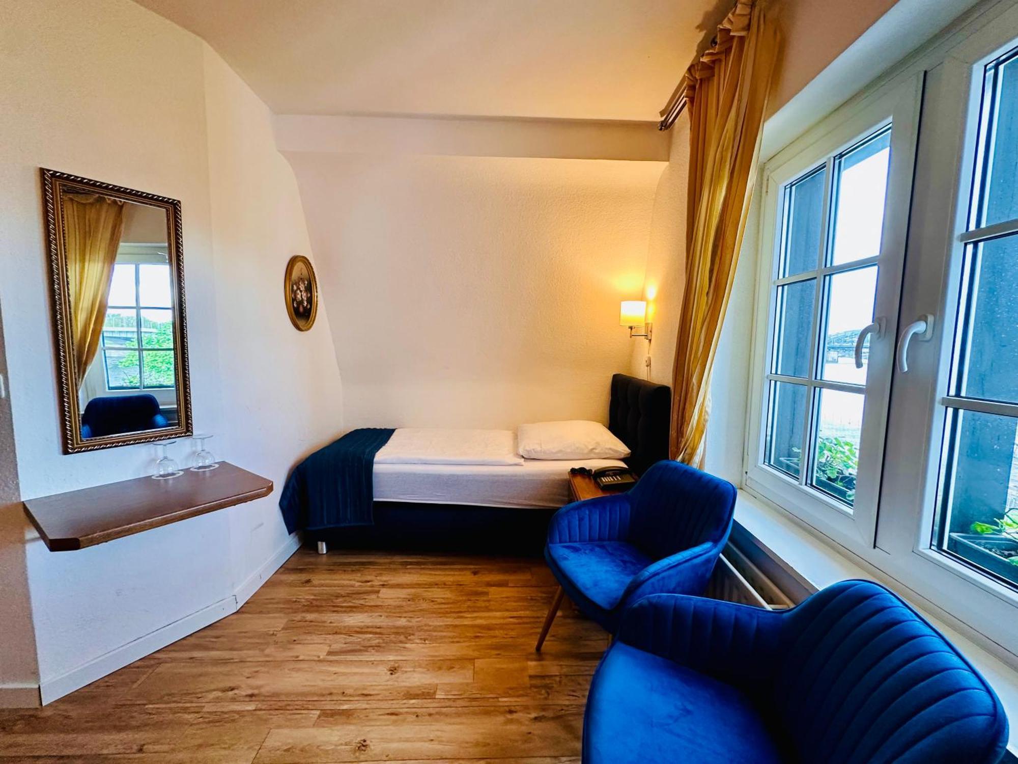 קלן Altstadthotel Hayk Am Rhein מראה חיצוני תמונה